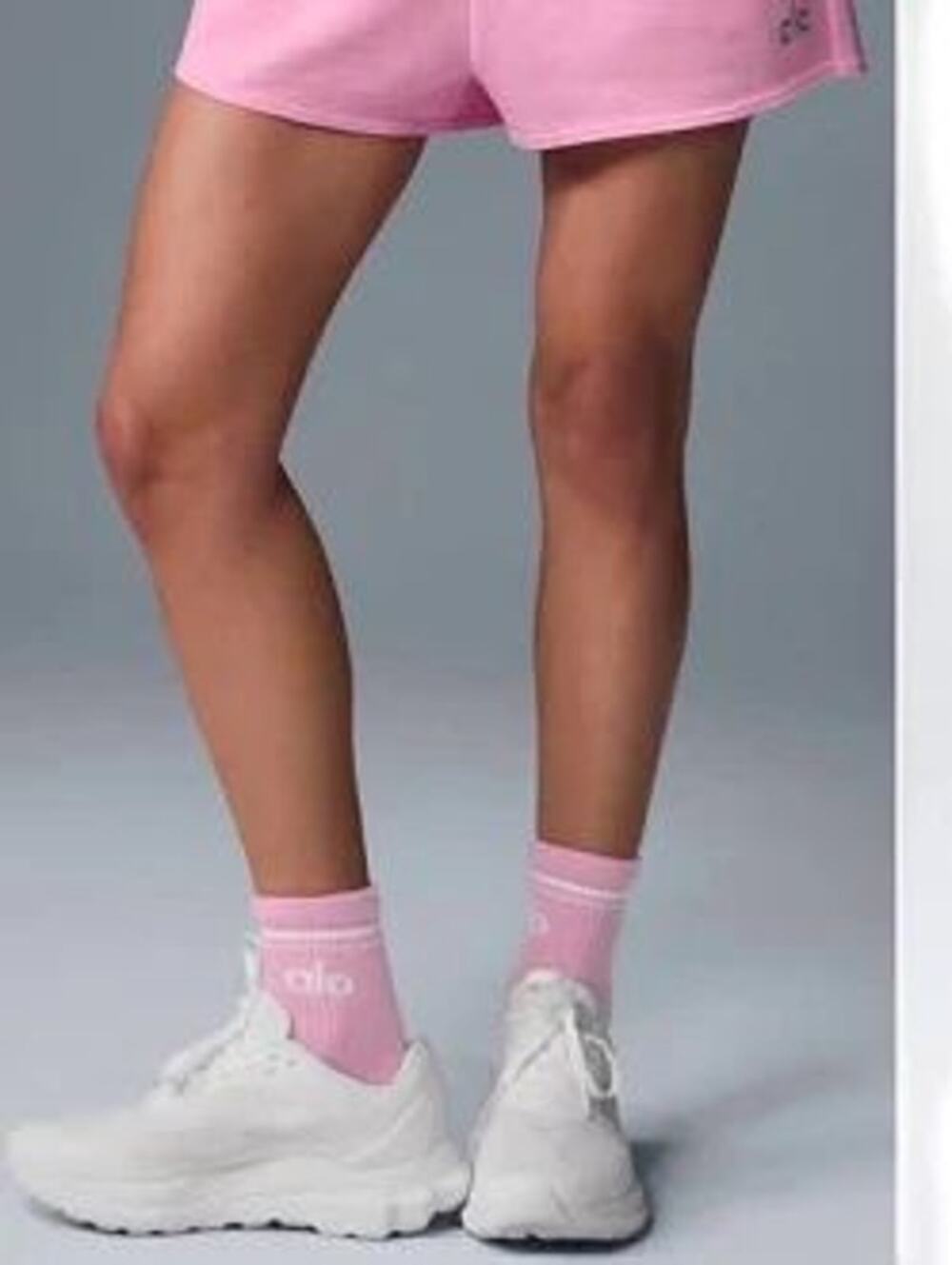 NWT ALO YOGA UNISEX HALF-CREW THROWBACK SOCK SWEET PINK/WHITE MSRP $28